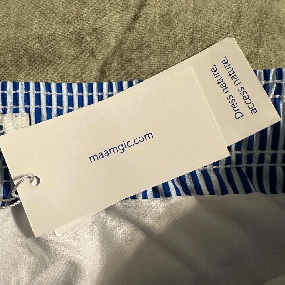NWT/NIP - Men’s maamgic swim shorts.